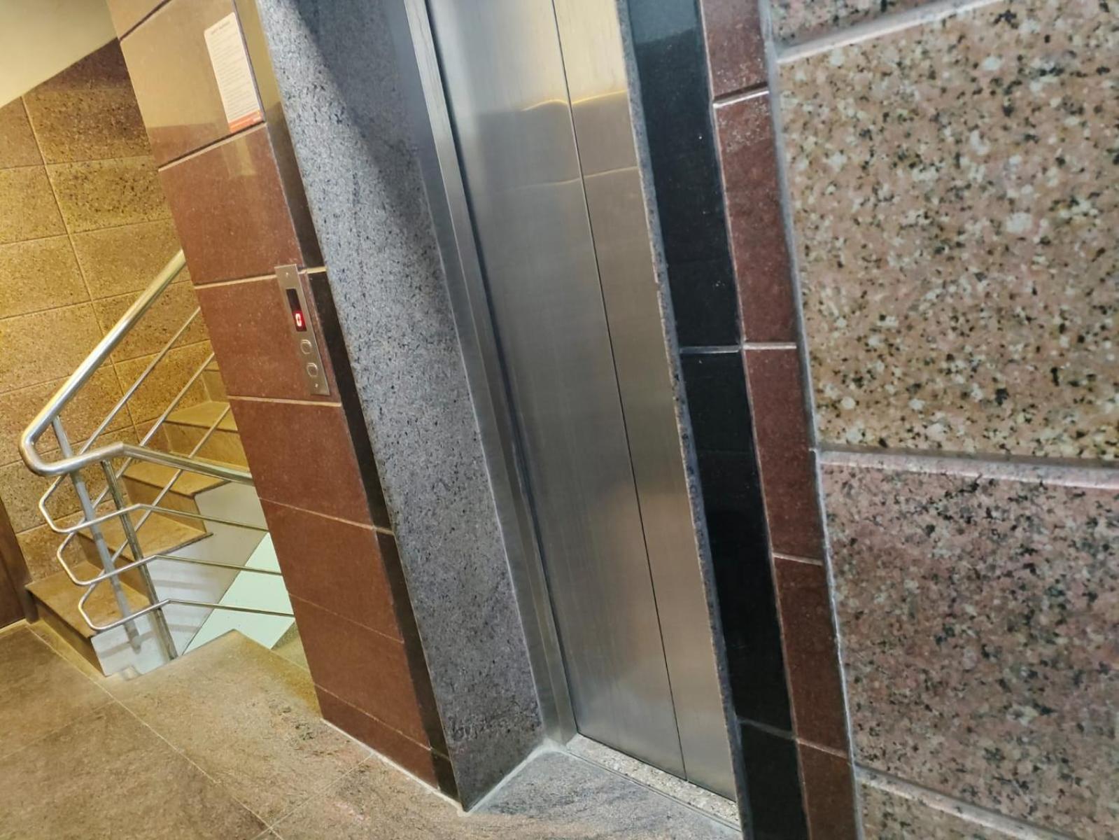 Khaleej Residency Near U S Embassy Hotel Ченай Екстериор снимка